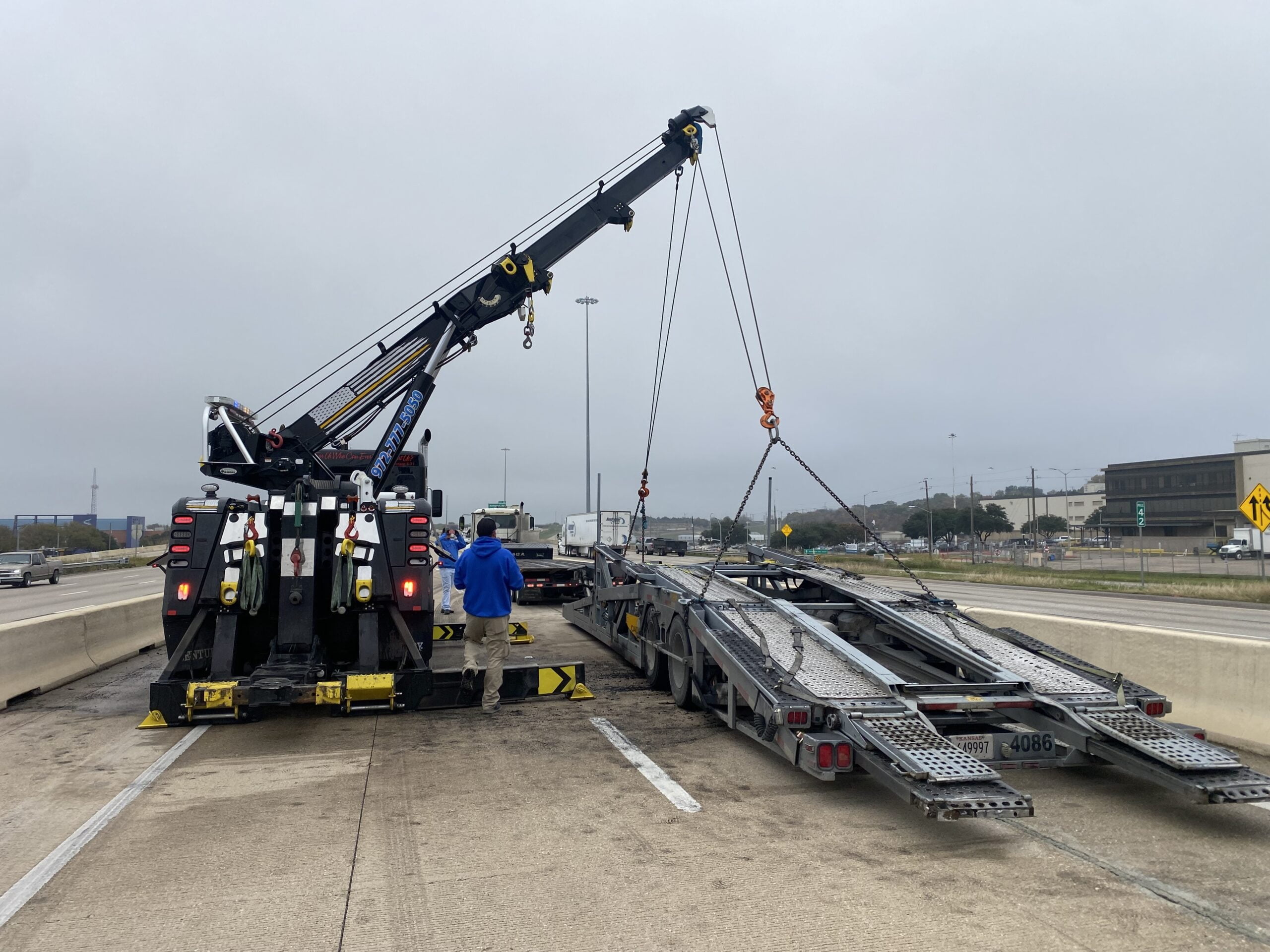 Heavy Towing Hutchins