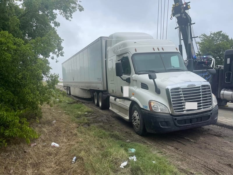Dallas semi towing